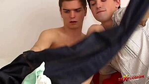 hey, these 18 twinks are young 18+ bareback friends having fun together 😏