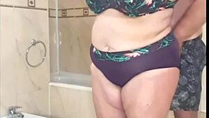 she got so much sand in her fat ass and pussy after that beach day.