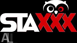 Blond milfka naga w ostrej akcji