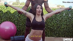 Jesus, Are You Seeing How That Black Cock Works On Milf Linda's Pussy?