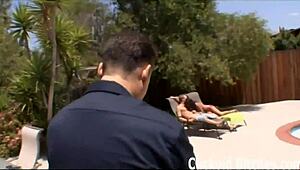 eat his cum out of my pussy after he fucks me