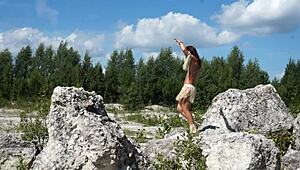 Topless Amateur Dance In White Stone Quarry