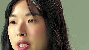 Elle Lee Brunette Nakal Masturbasi di Skena Solo Basah