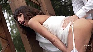 Poročna jeba 1. del: Skrivna divja vožnja z nevesto