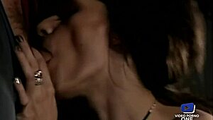 Kate and Alicia improvise anal and threesome