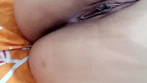 Sobia Nasir Moans Loud in Dirty Urdu Hindi Whatsapp Call