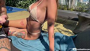 babe from the pool gave me an incredible homemade fuck