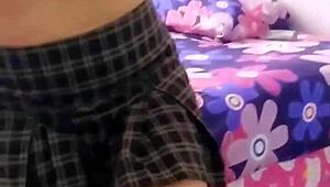 Murid colplay guru Gustavo, titjob muncrat di apartemen