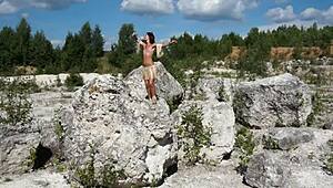 Topless Amateur Dance In White Stone Quarry