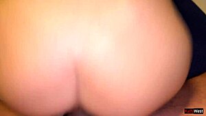 Public Agent - Stunning Beauty Screws on Train for Cash