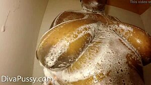 ebony bbw pussy squirting? big tits too