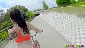 big booty slut gets railed