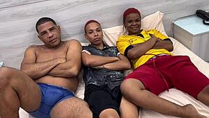 Whoa, look at Leo Ogro fucking two friends in Madureira!