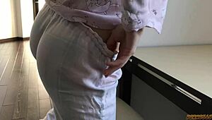 She fights friend over masturbation