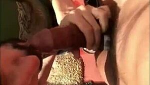 el ancla and his friends have wild fun