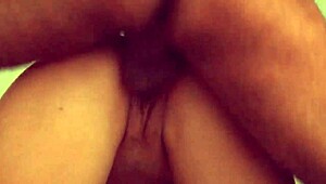 Buceta Gostosa Slammed Hard in Argentinian Doggy Action