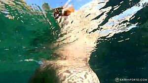 why is this bbw flashing her hairy pussy in public?