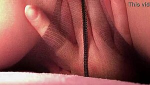 listen, i’m squirting hard while touching myself in tight pantyhose