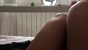 sexy milf flashes outdoors and takes hot nude snaps