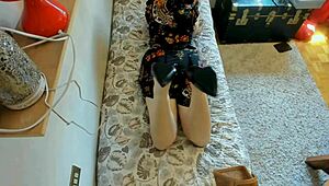 gorgeous SEXY FEET for the italian milf 4k