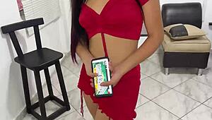 wow, my curvy stepdaughter twerks her ass for me!