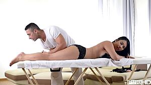 Busty Bombshell Tigerr Benson Fucked