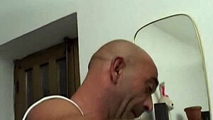 She Craves Amateur Doggy Style and Screams Loud