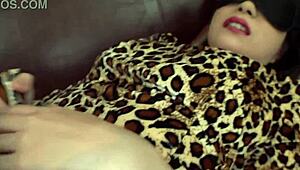 lesbian beauties licking each others pussies