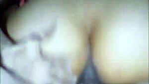 Rasa sakit badan kecil ketat anak saudara Latina buat sengsara kongkek ghairah