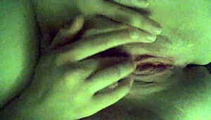 girlfriend fingering her wet shaved pussy