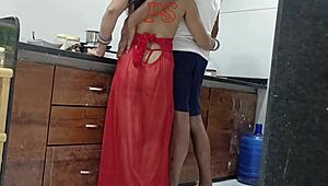 روهيت يضرب زوجة أجاي سوني بقسوة في المطبخ وأجاي في المكتب