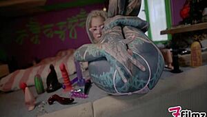 Hey babe, wanna see rough ass to mouth action?