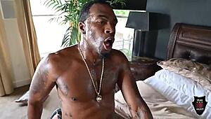 Gorgeous Aphro Bounces Ass While Rome and Jamaican Papi Fuck Hard