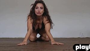 hey, did columbian milf calypso muse just flash that perfect body in lingerie?