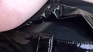 just saw minxycme squirt hard on a thick cock