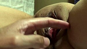 want to see today's shaved pussy licking and fucking?