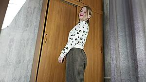 backstage photoshoot turns into crazy fingering for wild orgasm