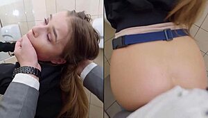 la pianiste makes cock seem bigger with her hands