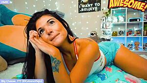 Cute nerdy girl MASTURBATES using TOYS on WEBCAM