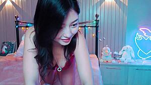 Ever crave a stunning Chinese girl dancing and teasing on webcam like this?