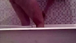 I accidentally spied on my not-sister while she was bathing, oops