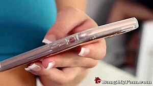 Yo tiffany watson, üvey amcanın yanında üvey kuzenini mi beceriyorsun?