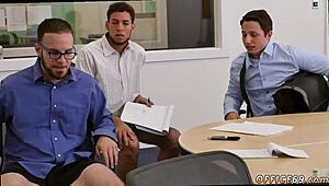 Emo Boy Gets Fucked in Gay Pantsless Friday