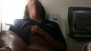 Is That Ebony Babe Masturbating on the Bathroom Counter?