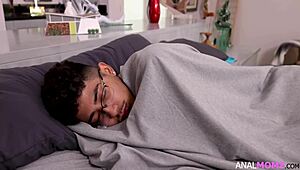 Sofie Marie předvádí svou sexy zátku do prdele