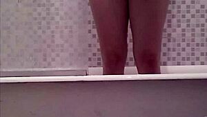 I accidentally spied on my not-sister while she was bathing, oops