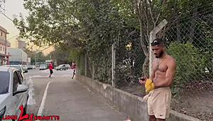 dois negoes dotados fodem o cuzinho do branquinho virgem