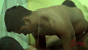 Bela India Sucks Cock