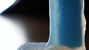 yo, watch my 18yo ass bounce on this dildo!