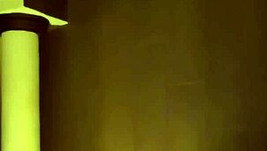 Teen masturbates in jacuzzi after creampie from tinder date